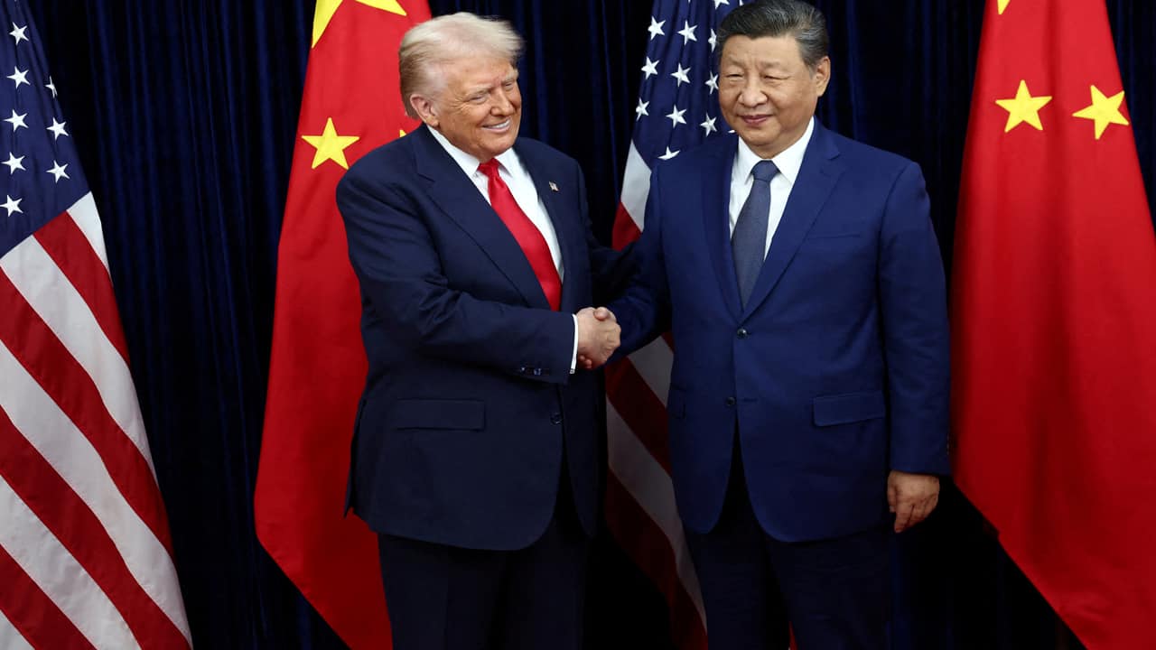 Trump calls China's Xi Jinping 'tough negotiator' ahead of South Korea talks
