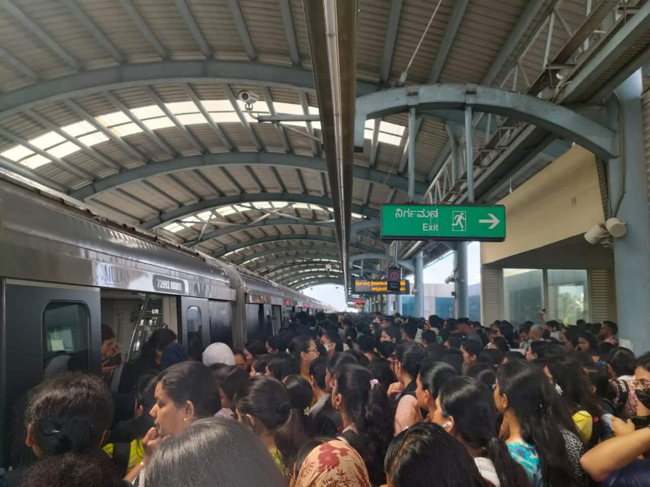 Bengaluru Metro's Purple Line faces delays on October 30 morning, passengers stranded