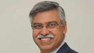 Hero’s Sunil Kant Munjal awarded France’s National Order of Merit