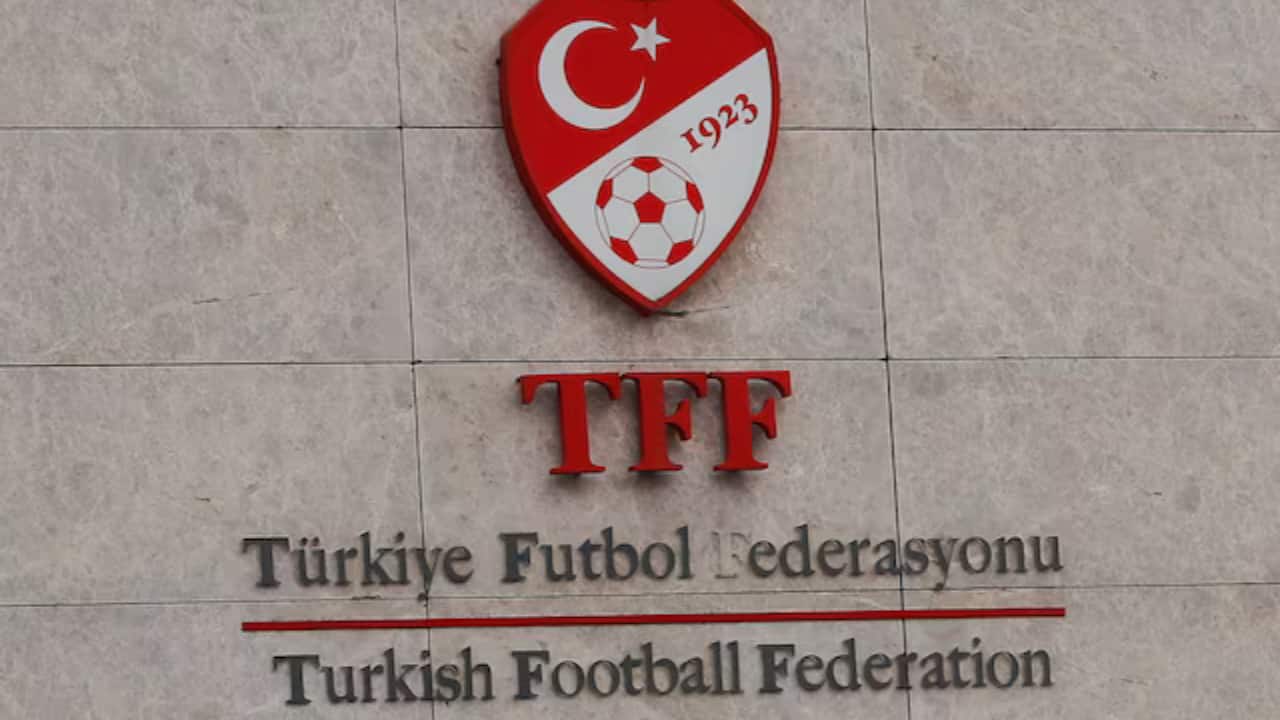 Turkey suspends 149 referees after betting probe