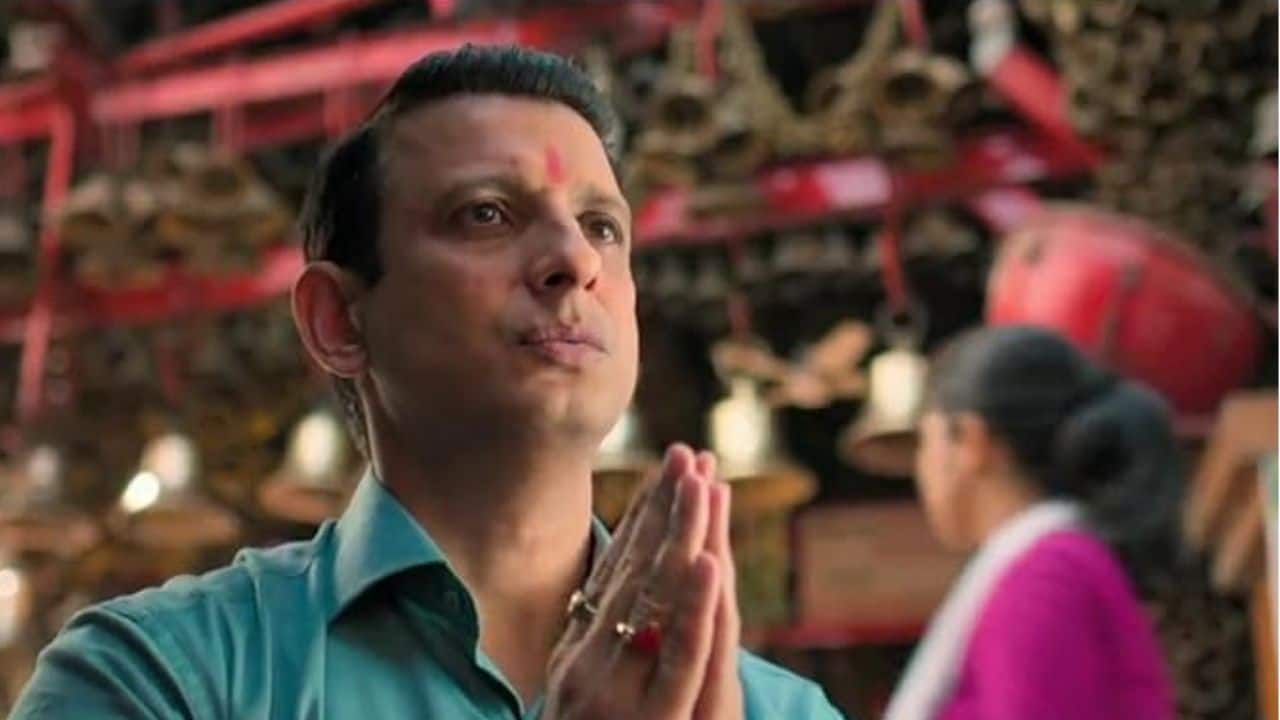 Mission Mangal (2019) In this inspiring space drama based on India’s Mars mission, Sharman Joshi stood out as Parmeshwar Naidu, a nervous yet endearing scientist. Balancing humour and emotion with ease, he brought heart and humanity to the story’s scientific setting, proving once again that he can make any supporting role unforgettable.