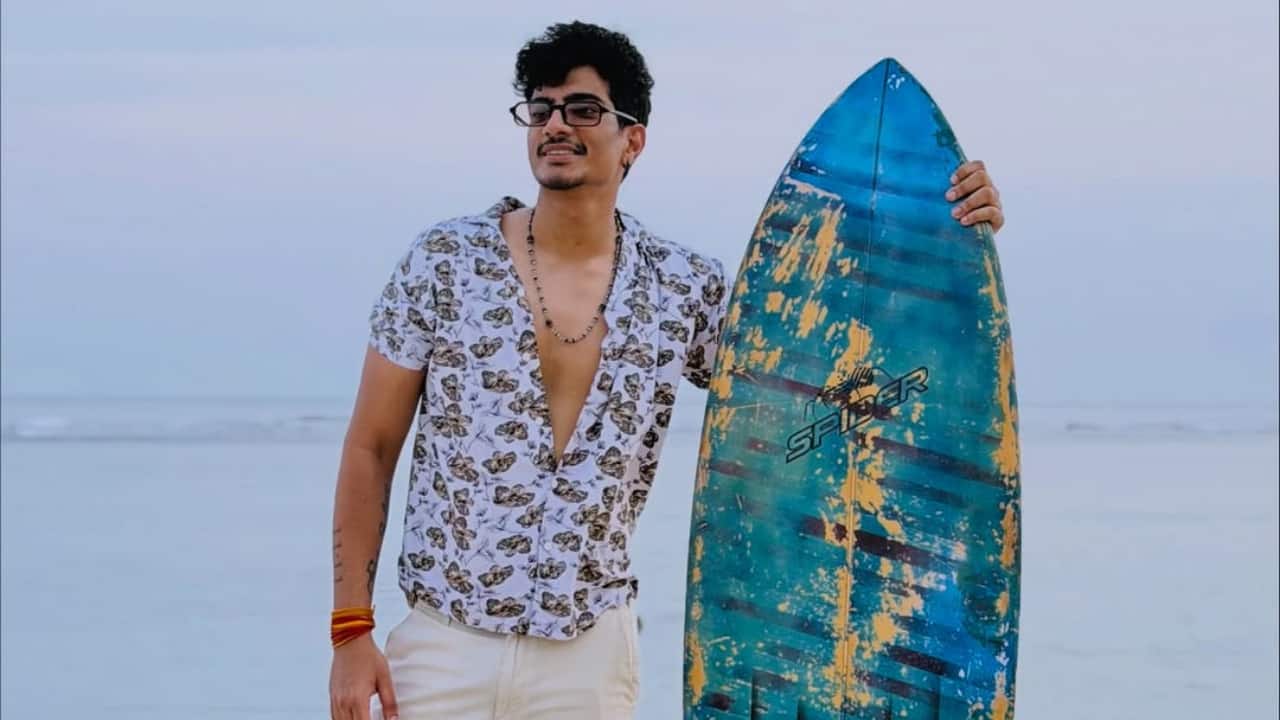 Palash Muchhal was born on 22 May 1995 in Indore, Madhya Pradesh, into a Marwari family. His parents, Amita and Rajkumar Muchhal, encouraged both him and his sister, playback singer Palak Muchhal, to pursue music early on. Growing up in a culturally rich environment, Palash learned classical and film music simultaneously, often performing in local shows before entering Bollywood’s creative scene as a teenager.