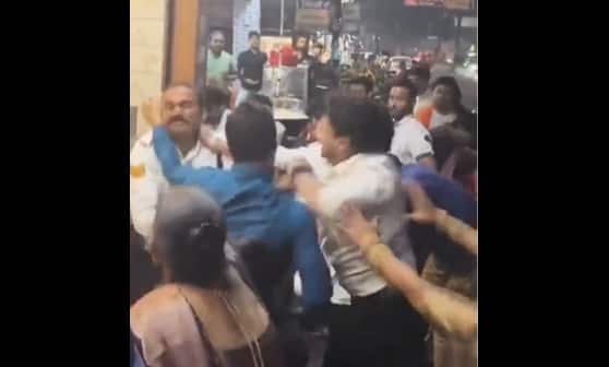 UP traffic cop beaten by youths and minor in Muzaffarnagar over no-entry row - Watch viral video