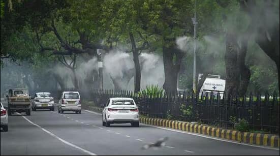 Delhi PWD to install mist spraying systems at 3 pollution hotspots of city