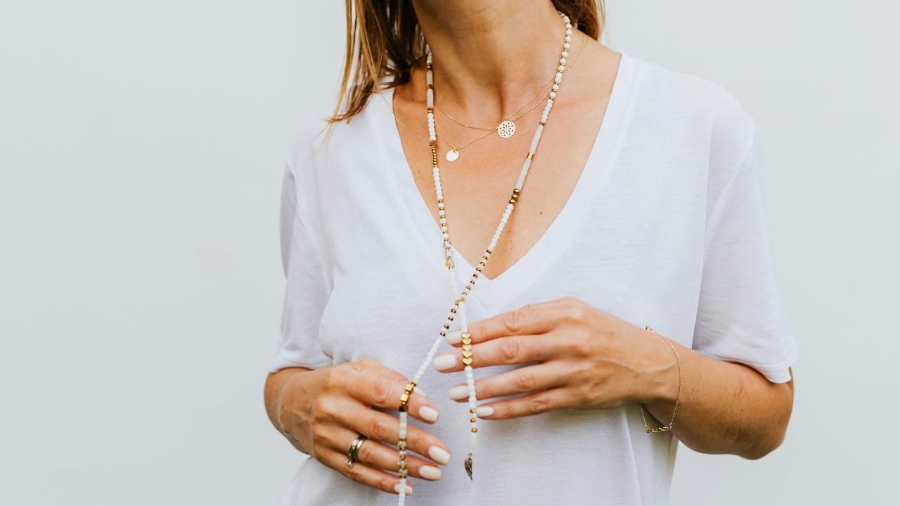 10 styling tricks to instantly look taller and slimmer