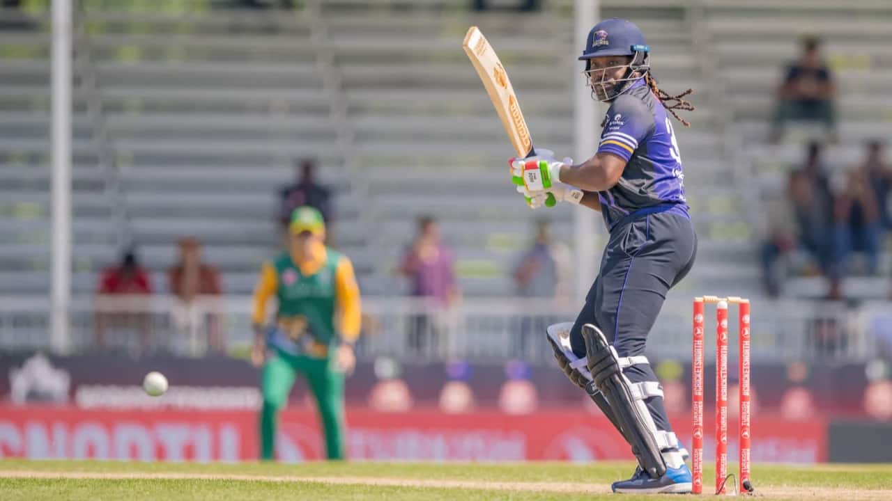 Srinagar's Indian Heaven Premier League, featuring Chris Gayle among other icons, crashes as organisers flee