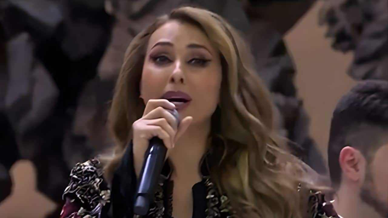 Iulia Vantur becomes first Indian to perform Bollywood song at the Vatican, meets the Pope