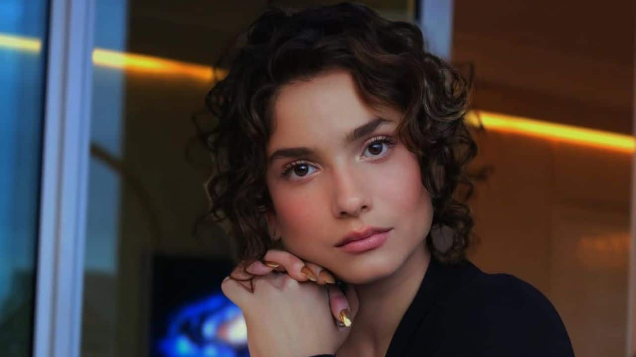 <strong>Ankita Lokhande</strong><br />She was reportedly replaced by Shweta Tiwari on the show Comedy Circus because she frequently came late to the set, which affected her performance and the show's schedule.
