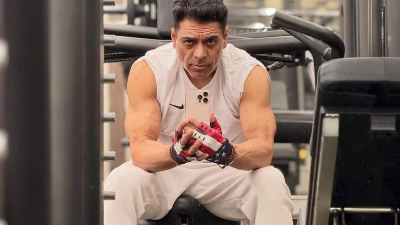 <strong>Ram Kapoor</strong><br />In a more recent 2025 incident related to conduct, actor Ram Kapoor was reportedly dropped from the promotional activities of his web series Mistry in June 2025 after allegedly making offensive remarks during a media interaction.