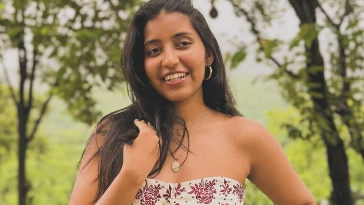 Aanvi Kamdar loved capturing motion, nature, and the sheer excitement of new experiences. Her videos often felt like small windows into moments of wonder. She died in July 2024 while filming near a waterfall, a sudden accident that stunned her community. Aanvi’s legacy is tied to both joy and responsibility. Creators and viewers remember her as someone who embraced life fully, while also highlighting the importance of safety and awareness during adventure content.