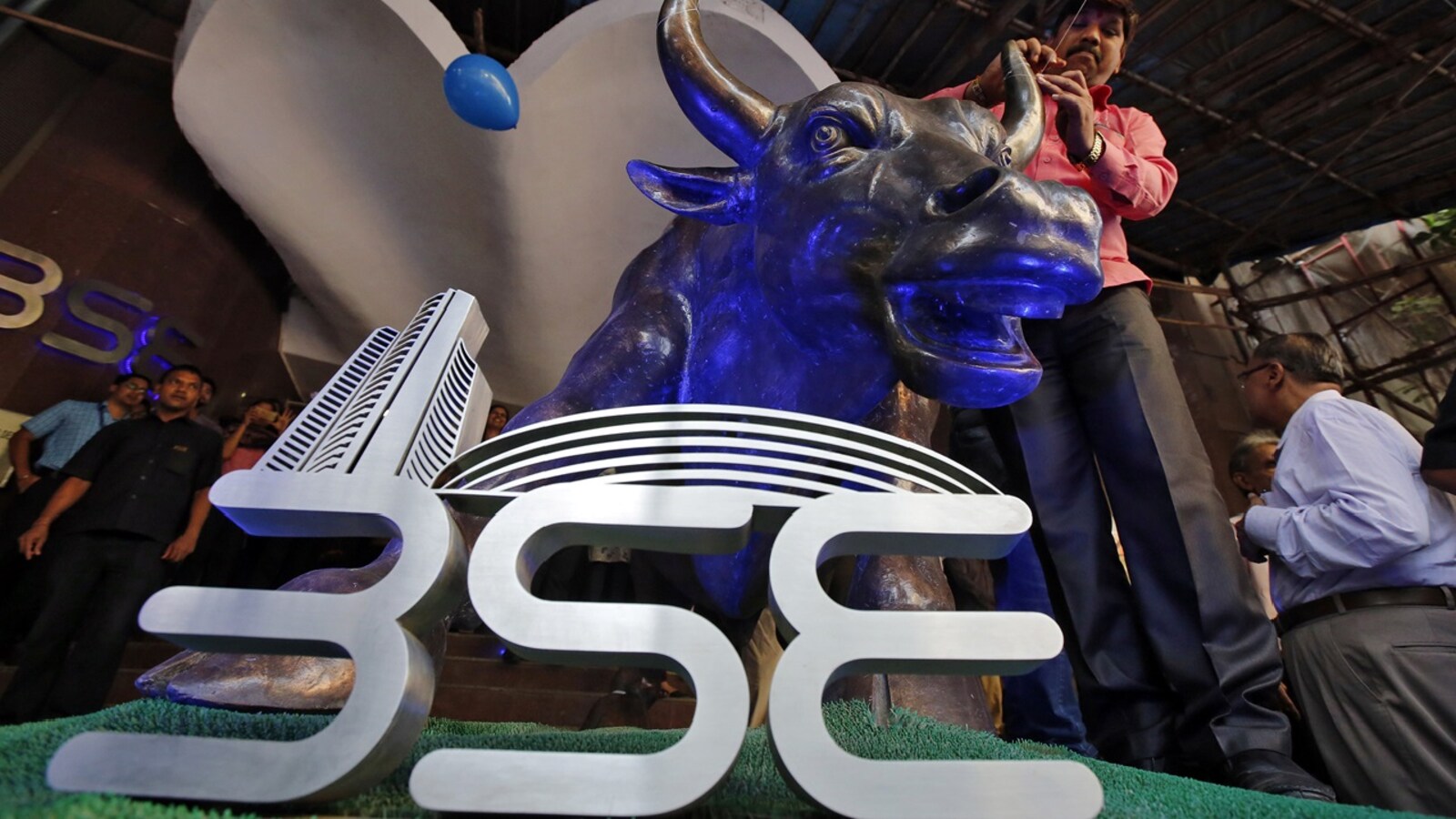 Last-hour bull attack: Here's why Sensex soared a massive 900 points in 20 minutes today