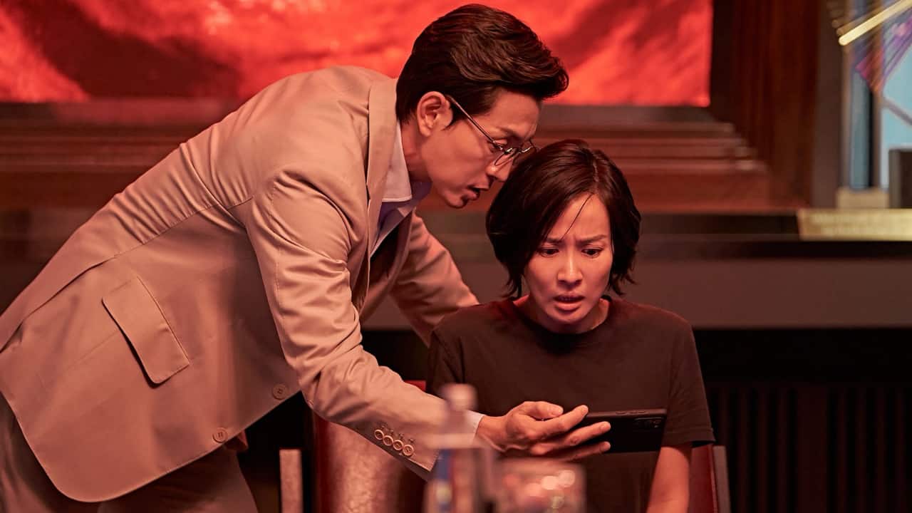 Murder Report Review: This Korean thriller delivers a chilling battle of wits behind closed doors Murder Report Review: This Korean thriller delivers a chilling battle of wits behind closed doors
