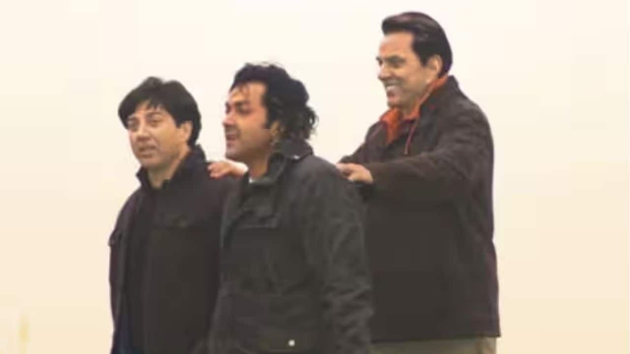 Dharmendra and Sunny Deol – Apne (2007) In a tale of passion, familial pride, and atonement, Apne united Dharmendra, Sunny, and Bobby Deol. Dharmendra portrayed a retired boxer who hopes to win back his lost respect by raising his sons. Sunny's personality supported him resolutely and lovingly. One of Bollywood's most cherished father-son dramas, the movie blended action, passion, and strong family values. Dharmendra and Sunny Deol – Apne (2007) In a tale of passion, familial pride, and atonement, Apne united Dharmendra, Sunny, and Bobby Deol. Dharmendra portrayed a retired boxer who hopes to win back his lost respect by raising his sons. Sunny's personality supported him resolutely and lovingly. One of Bollywood's most cherished father-son dramas, the movie blended action, passion, and strong family values.