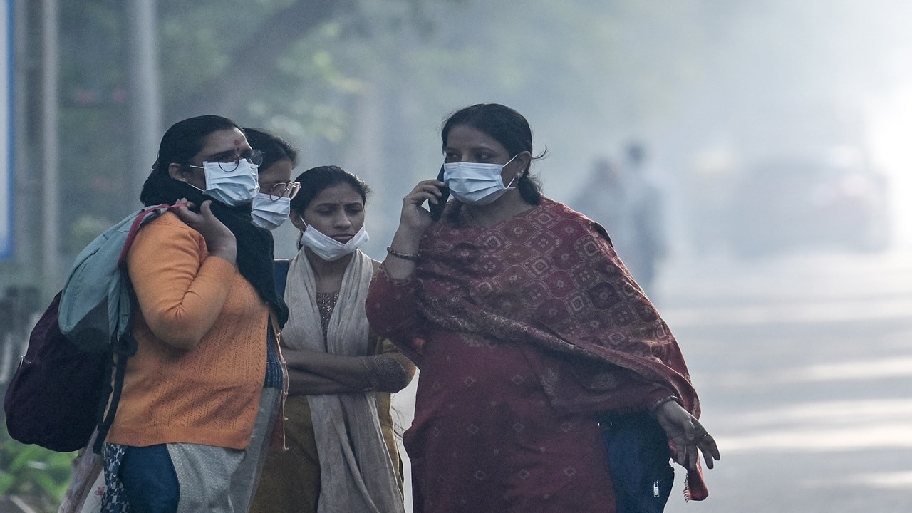 Delhi AQI remains ‘severe’ for 3rd straight day; stubble burning emerges top pollutant source
