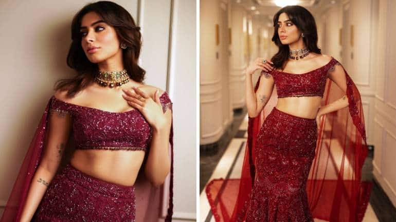 9 stunning blouse designs for bridal lehengas you’d instantly love (Image: Instagram)