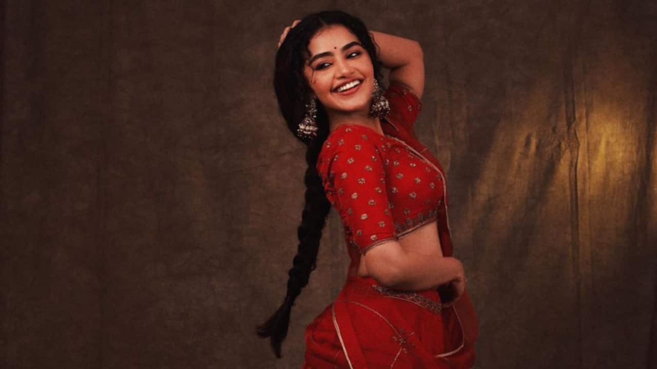 Anupama Parameswaran’s ethnic looks that are absolute fashion goals