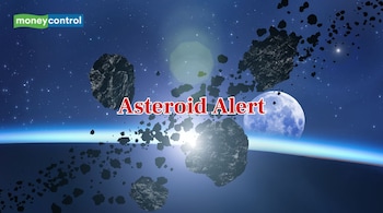 NASA tracks five asteroids passing Earth safely in mid-November (Image: Canva)