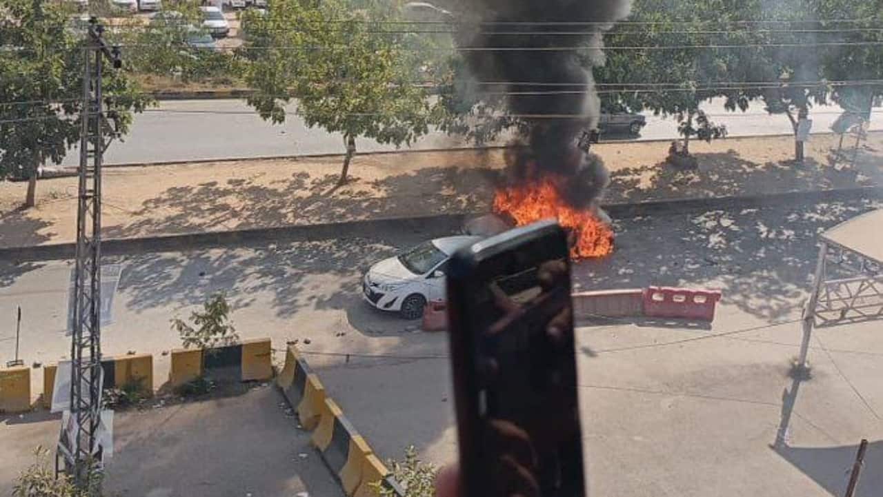 Pakistan: 12 killed, over 20 injured in suicide bombing near Islamabad court