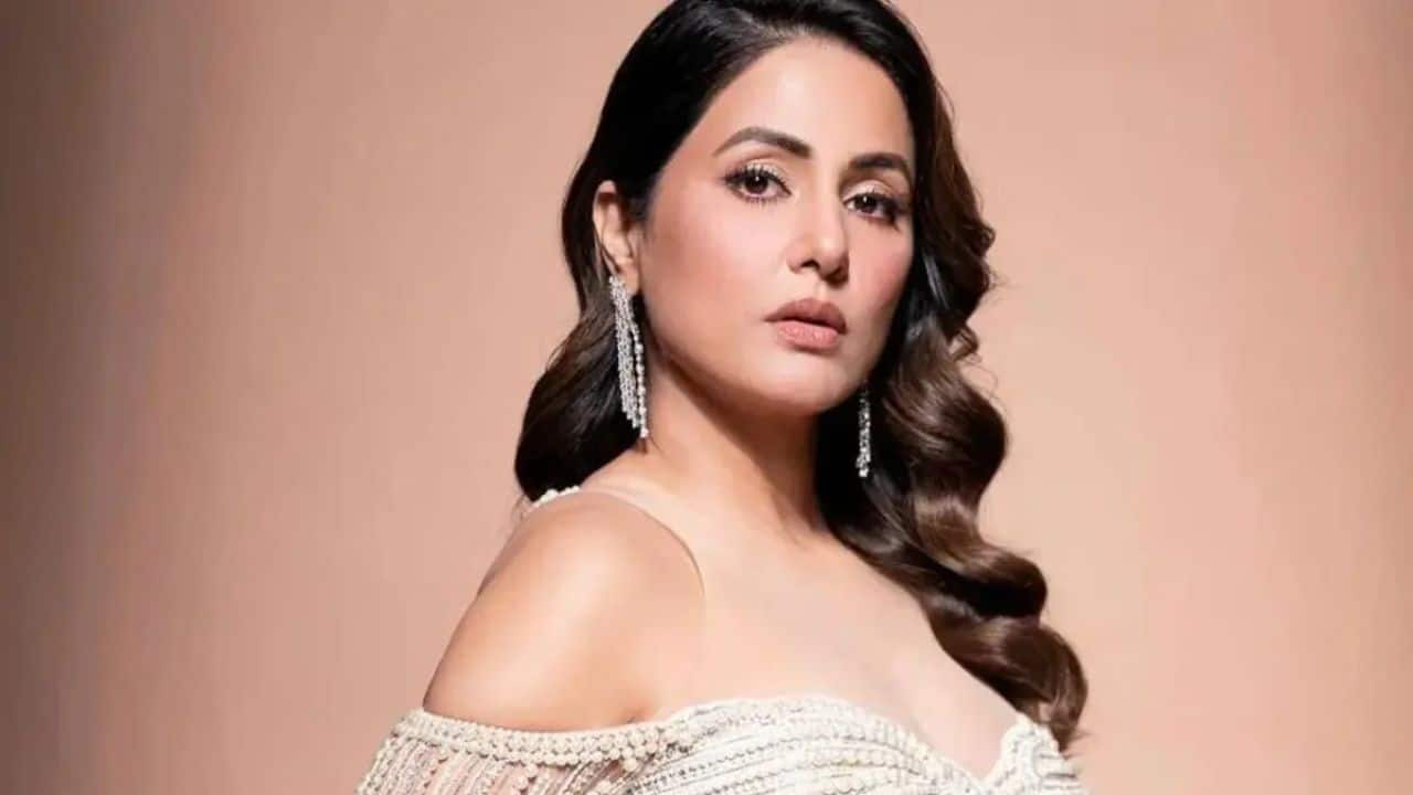 Hina Khan There was false news that Hina had passed away in Germany. There was news circulated on social media with headlines in the likes as ‘Bollywood celebrities attend Hina Khan’s last rites’ and ‘Hina Khan no more’.