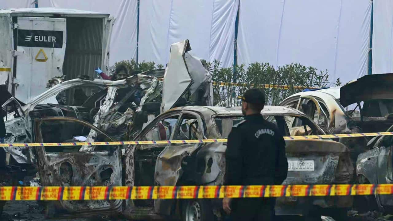 Delhi blast probe uncovers big terror plot: Maulvi radicalised Faridabad doctors, hatched 'sleeper cell' plan