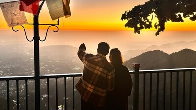 Vikrant Massey wishes wife Sheetal Thakur on her birthday with a romantic post