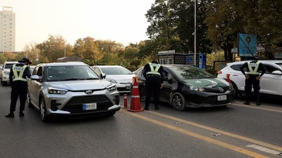 Sri Lankan cricketers ask to leave Pakistan after bombing, board says no