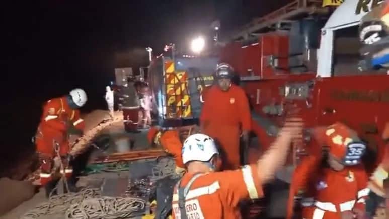 37 dead after bus falls into ravine in Southern Peru