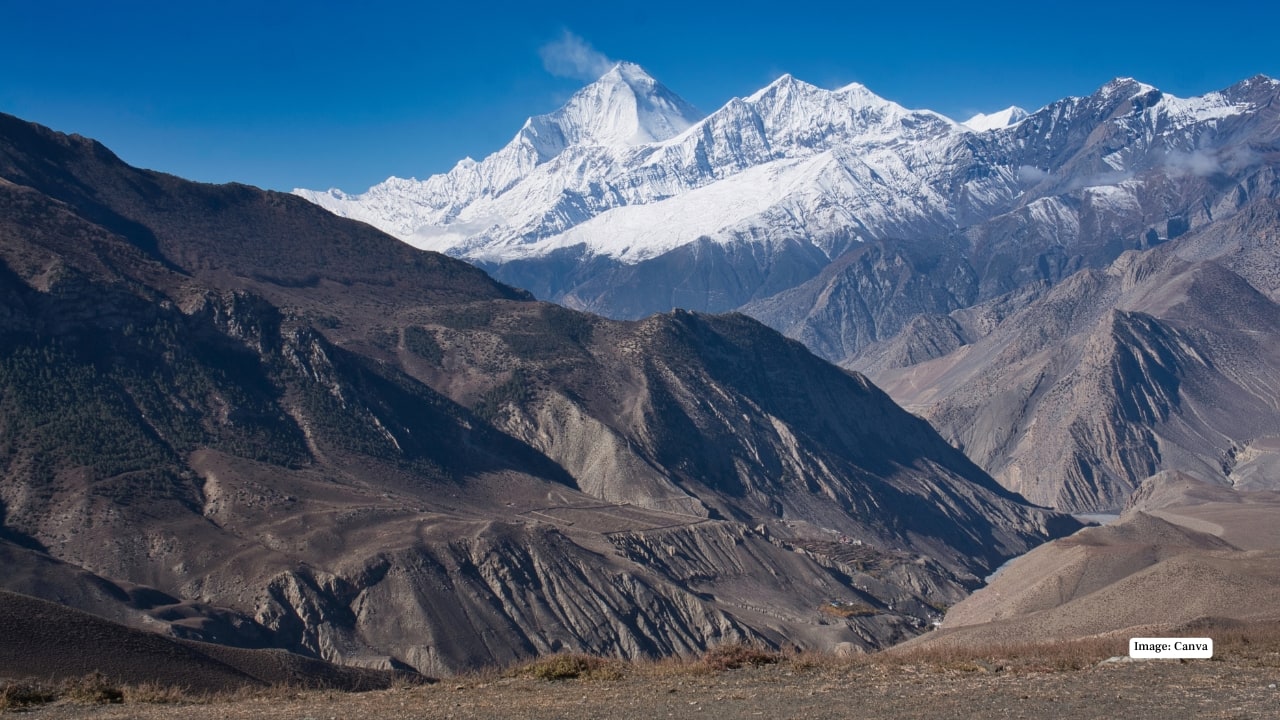 4. Annapurna Circuit, Nepal Route: Besisahar to Jomsom Length: Up to 230 km | Duration: 12–22 days | Best Time: October–November, April–May A bucket-list classic, the Annapurna Circuit winds through terraced fields, Buddhist monasteries, and Himalayan vistas that touch the sky. Reaching Thorong La Pass (5,416m) is a true rite of passage — offering one of the most awe-inspiring panoramas on Earth.