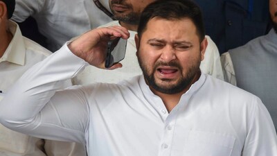 RJD leader Tejashwi Yadav was detained in Patna while leading a foot march towards Lok Bhavan