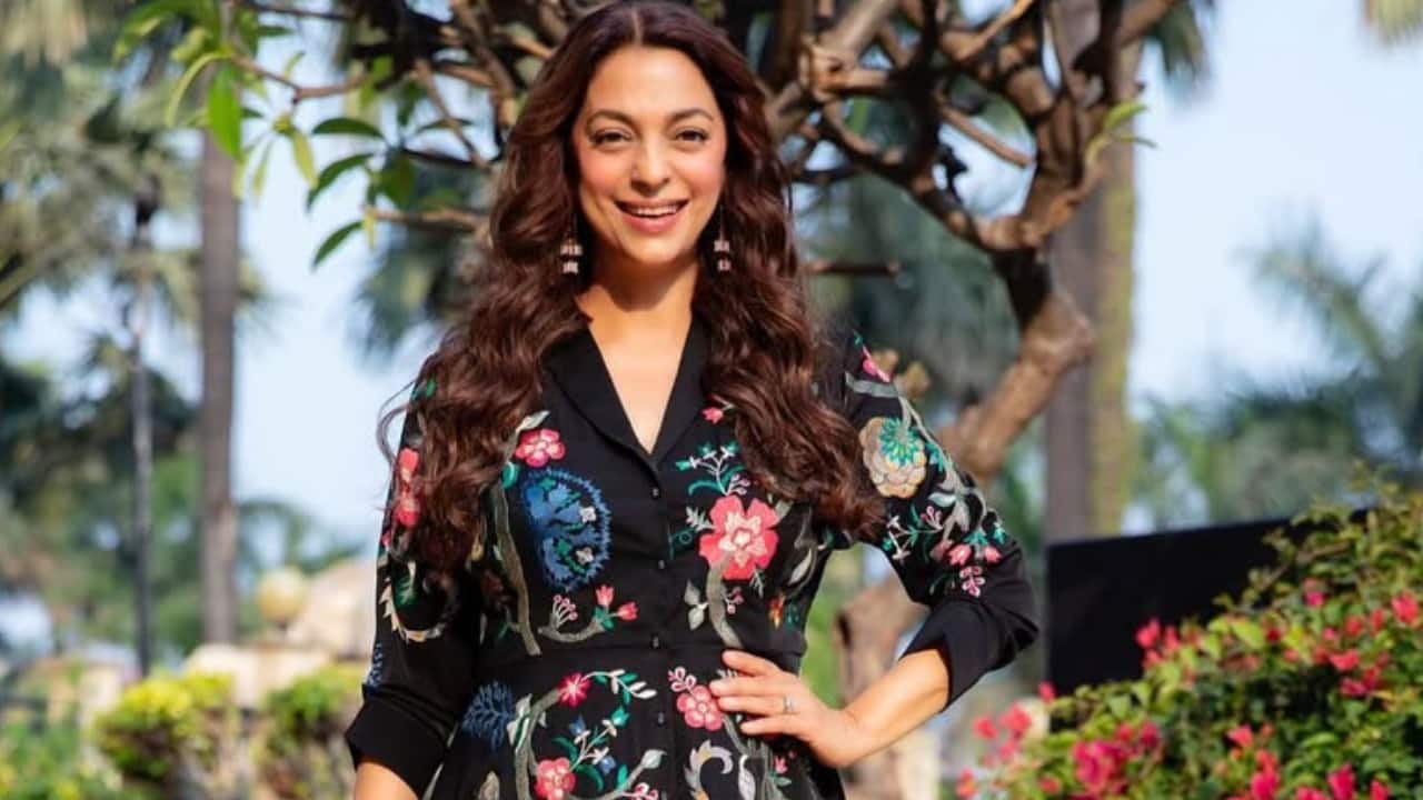 Floral look Juhi proved she can slay in every outfit, from traditional to modern looks. She sported a black dress featuring beautiful and intricate multicoloured floral and bird embroidery. She accessorised her look with earrings and a ring. She elevated her look with her stunning smile. Floral look Juhi proved she can slay in every outfit, from traditional to modern looks. She sported a black dress featuring beautiful and intricate multicoloured floral and bird embroidery. She accessorised her look with earrings and a ring. She elevated her look with her stunning smile.