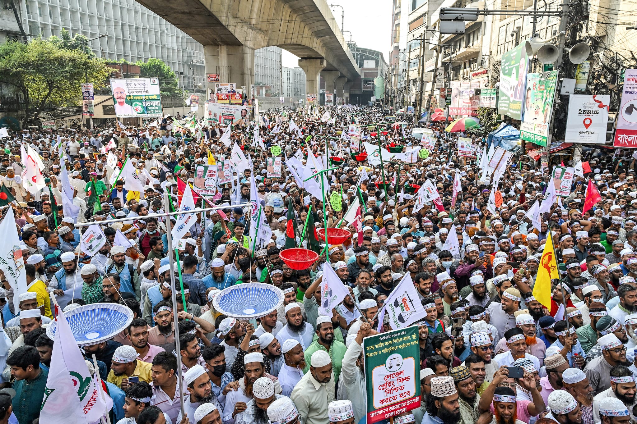 Bangladesh to hold referendum on democratic reforms on election day Bangladesh to hold referendum on democratic reforms on election day