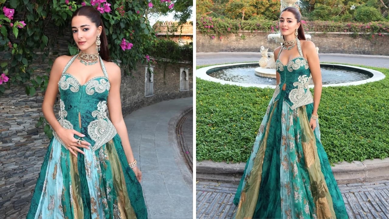 Ananya Panday in teal dress (Images: @ananyapanday/Instagram)