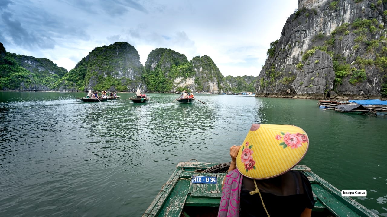 4. Vietnam – Asia’s Rising Star Vietnam offers a spectacular contrast of landscapes — misty mountains in the north, lantern-lit ancient towns in the centre, and tropical beaches down south. Winter temperatures are comfortable, making it perfect for exploring bustling Hanoi, cruising Ha Long Bay, savouring Hoi An’s charm, or relaxing in Da Nang. Travel tip: Try a guided street food tour for authentic dishes like pho, banh mi, and egg coffee.