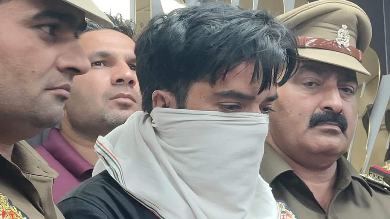 After discovery of woman's headless body in drain, Noida police arrests bus driver