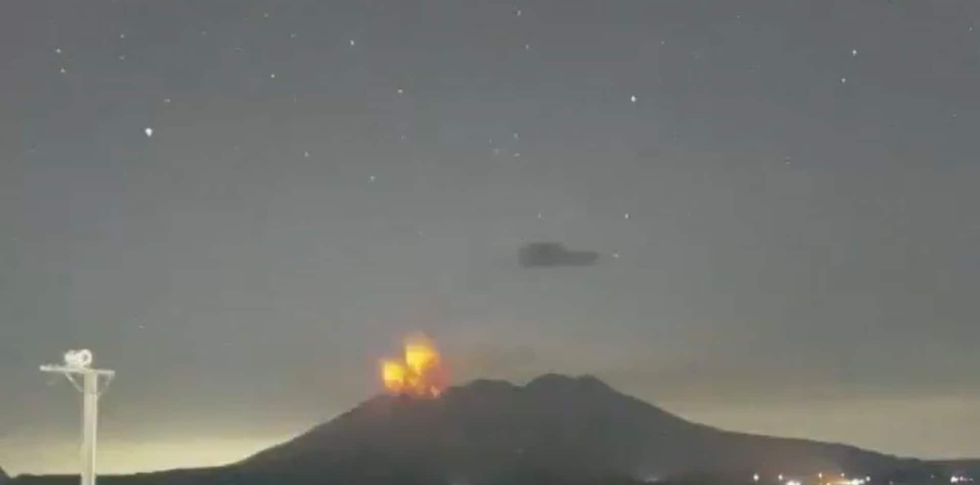 Japan’s Sakurajima volcano erupts, sending 4.4 km plume into sky; alert issued and flights cancelled | Watch