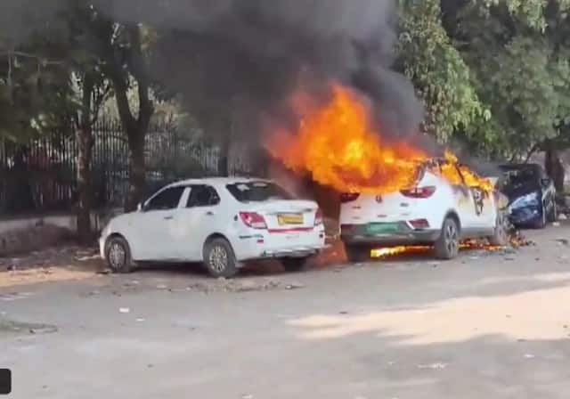 Watch: Electric car erupts in flames near Hyderabad’s NTR stadium Watch: Electric car erupts in flames near Hyderabad’s NTR stadium
