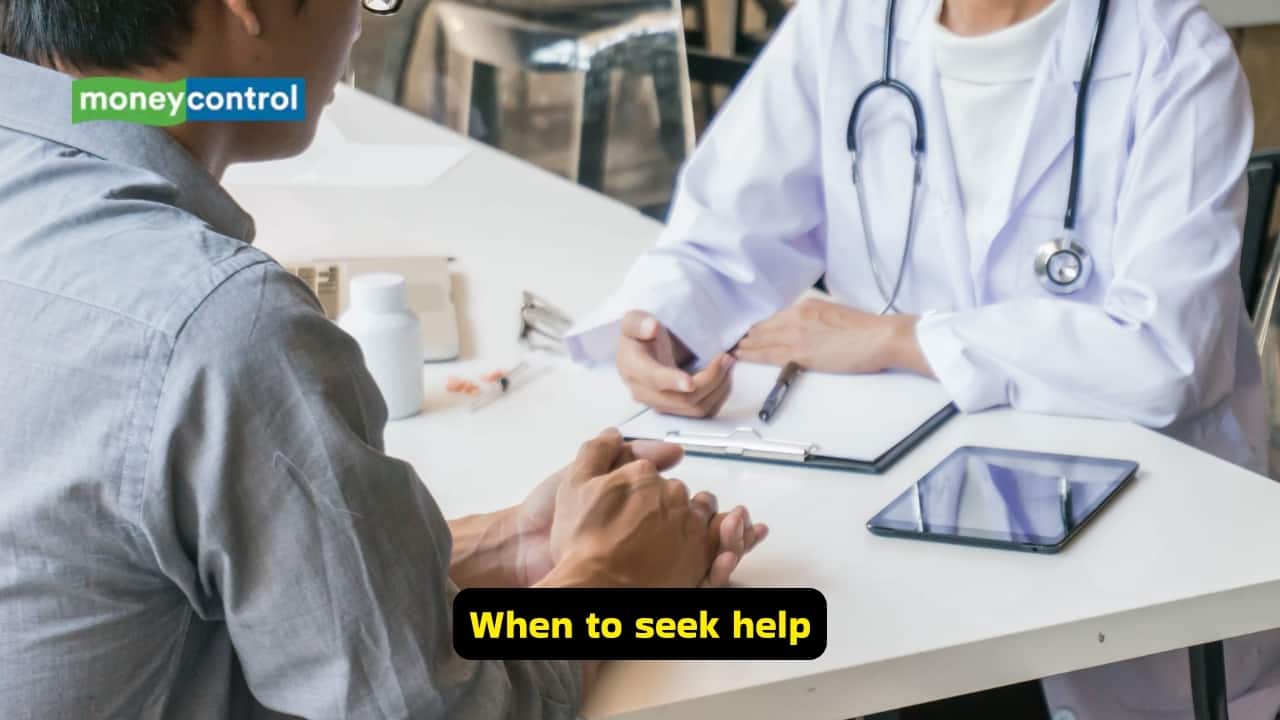 <strong>When to seek help</strong><br />While most symptoms resolve in a few days, it is crucial to visit the healthcare provider if they don’t. In cases where high grade fever does not subside, or one develops breathlessness and bleeding tendencies, a doctor’s opinion is recommended. Such warning signs must not be ignored.