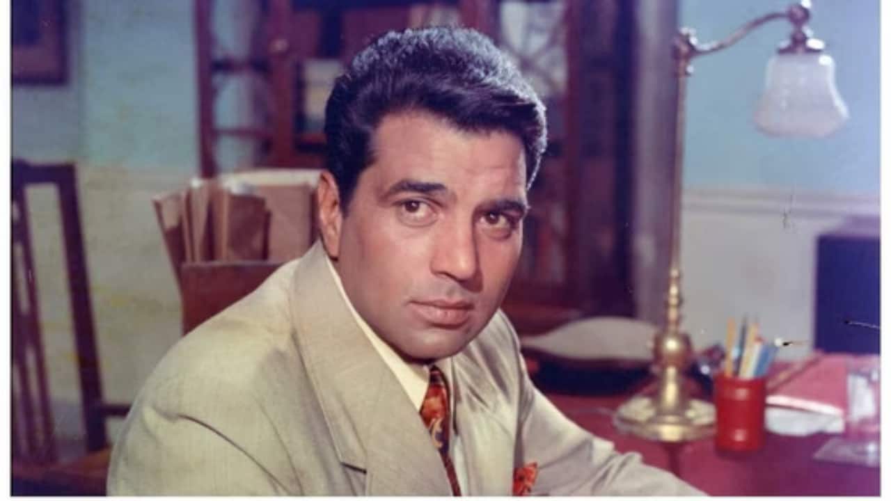 When Dharmendra got emotional remembering partition days, "Tabhi bhedbhav ratti bhar ka nahi tha, hamare master ji jab ja rha the main ro pada..." When Dharmendra got emotional remembering partition days, "Tabhi bhedbhav ratti bhar ka nahi tha, hamare master ji jab ja rha the main ro pada..."