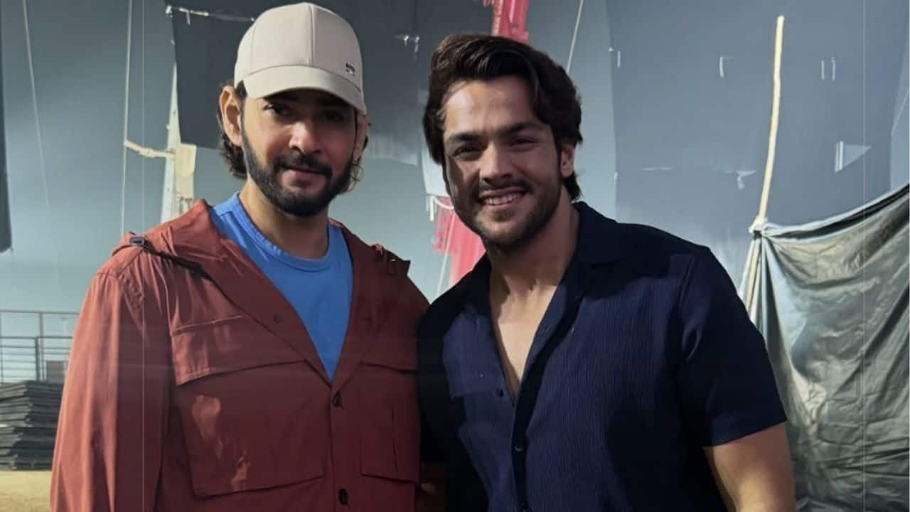 Ashish Chanchlani shares BTS pic with Mahesh Babu after hosting Varanasi event: Absolute legend with an unbeatable aura...