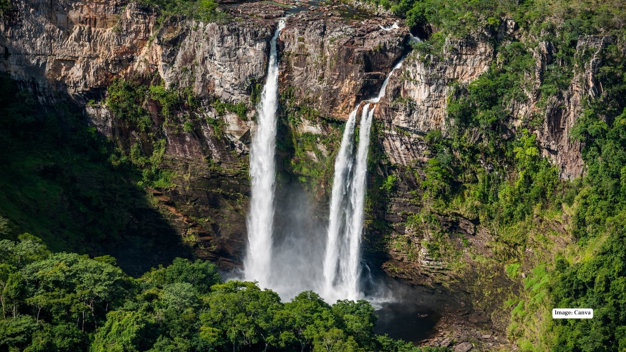<strong>9. Brazil</strong><br />Brazil pulses with life and color. From the rhythm and spectacle of Rio’s Carnival to the quiet majesty of the Amazon, the country is a thrilling blend of vibrant culture, stunning landscapes, and endless surprises.