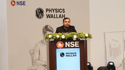 PhysicsWallah listing ceremony