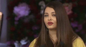Aishwarya Rai attend Sri Sathya Sai Baba's birth centenary celebration