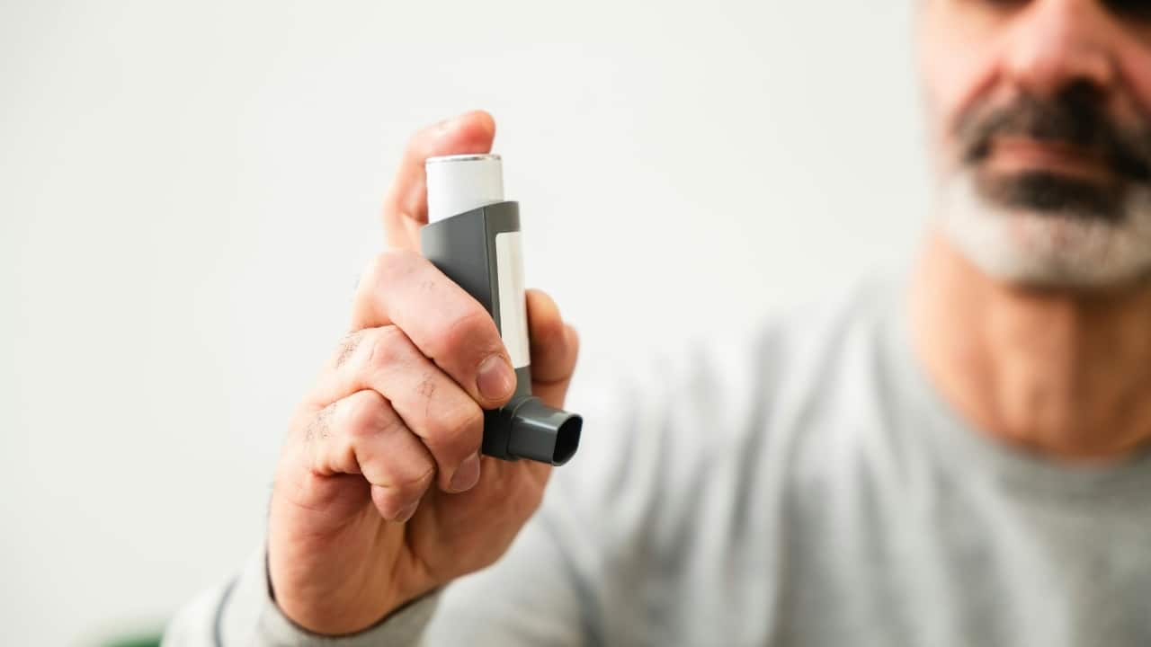 Pollution in winter and COPD: Keep your lungs healthy and safe with these easy tips