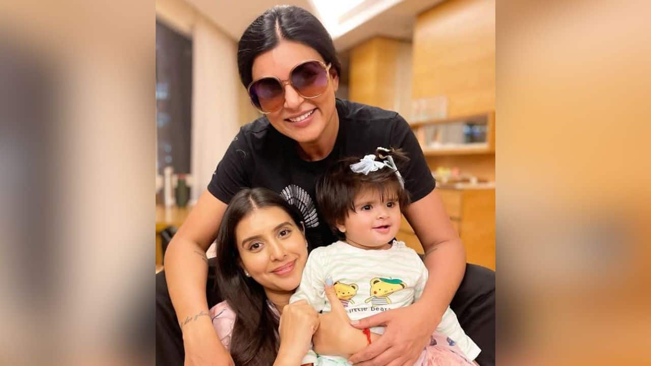 Sushmita Sen's former sister-in-law Charu Asopa wishes 'sexy bua' on her 50th birthday with a sweet message: "Age truly bows down in front of you"