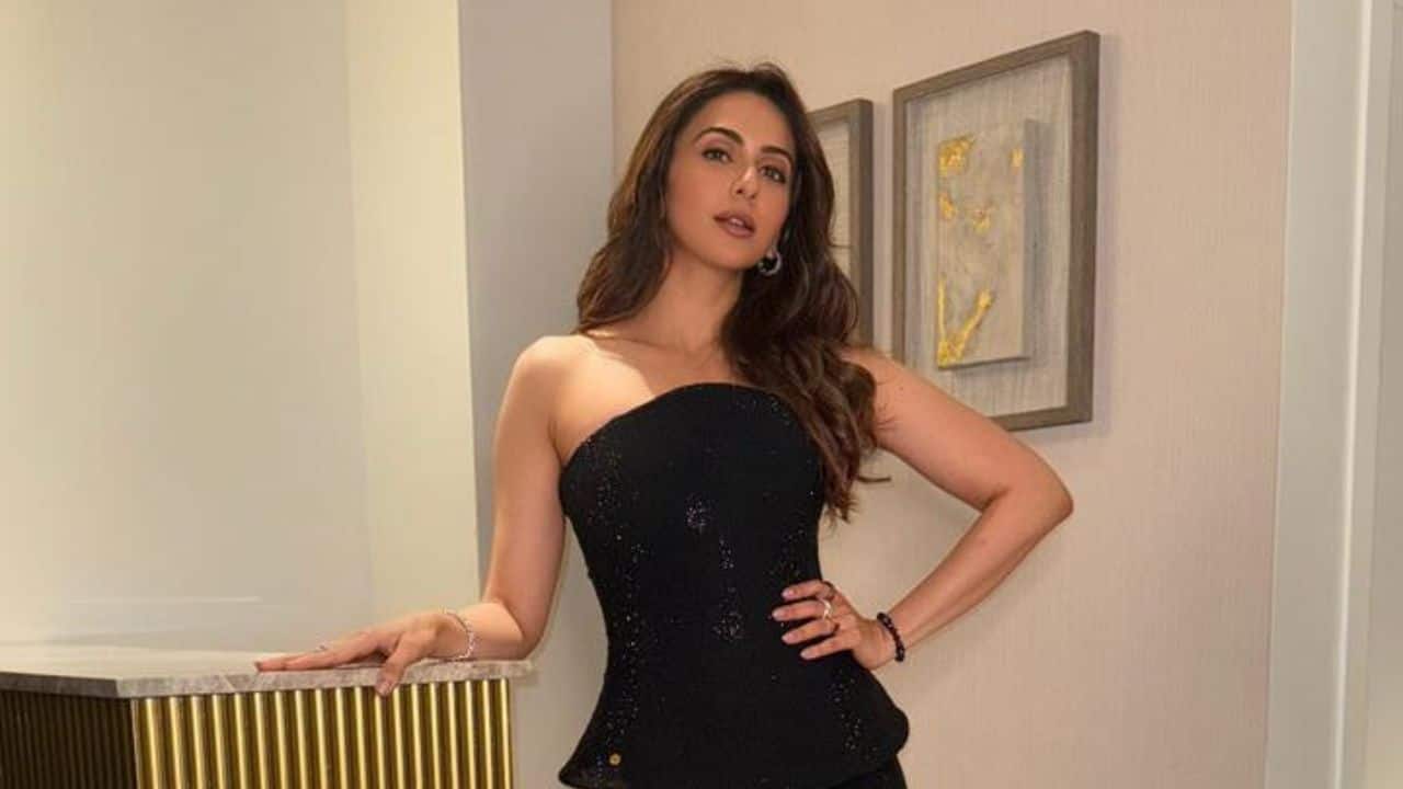 Rakul Preet Singh reveals filming De De Pyaar De 2's most scenes with a back injury: "Shot half the film on a physio bed"