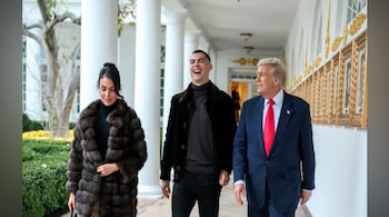 Cristiano Ronaldo thanks Trump after getting golden key at White House dinner