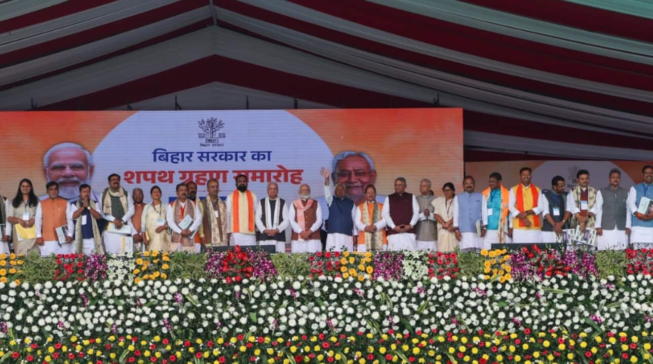 'Wonderful team, dedicated leaders': PM Modi congratulates Nitish Kumar on taking oath as Bihar CM