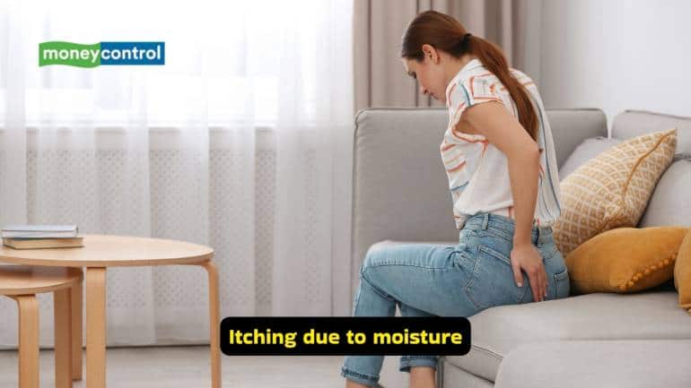 <strong>Itching due to moisture</strong><br />Pruritis ani refers to itching in the anal area, which is result of continuous discharge of pus. As the skin around the anal region remains constantly moist, it leads to skin excoriation and discomfort. Maintaining local hygiene may aid in reducing skin damage.