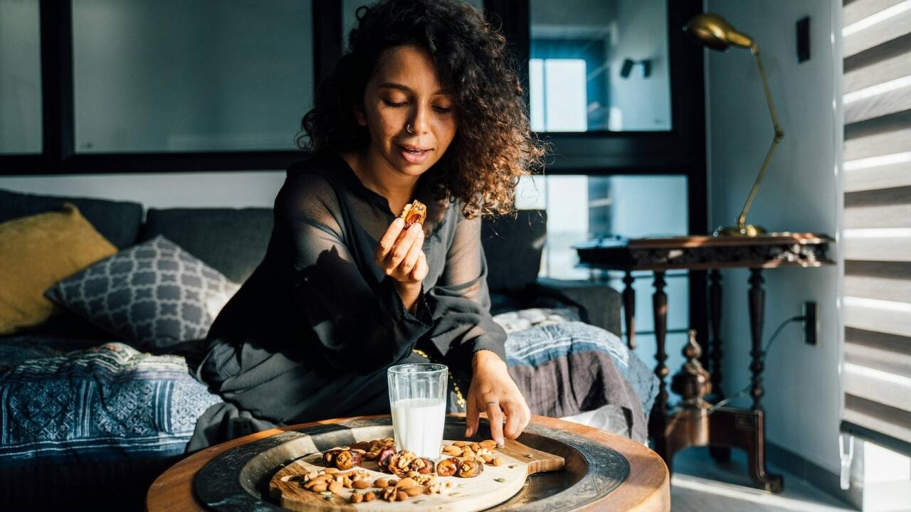 Are peeled almonds more nutritious? Nutritionist reveals the answer