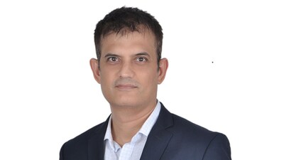 Daily Voice: Don’t short IT after sharp fall; bullish on banks, auto, chemicals, says HDFC Tru’s Uniyal Daily Voice: Don’t short IT after sharp fall; bullish on banks, auto, chemicals, says HDFC Tru’s Uniyal